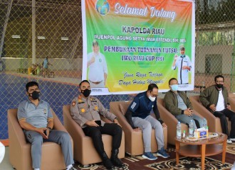 Kapolresta Pekanbaru Hadiri Pembukaan Turnamen Futsal IWO Riau CUP 2021