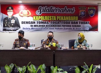 Lanjutkan Silaturrahmi Kepada Tomas, Toga Dan Todat, Kapolresta Pekanbaru Tekankan Harkamtibmas Dan Vaksinasi