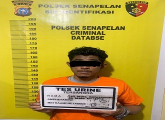 Tim Opsnal Jembalang Kepolisian Sektor (Polsek) Senapelan, Polresta Pekanbaru Menangkap Laki-laki Bernama Dedek, 32 Tahun, Dia Diduga Melakukan Tindak Pidana Penganiayaan.