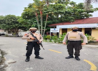 Tingkatkan Keamanan Penjagaan Mako Di Polsek Tampan Pekanbaru