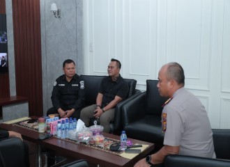 Kabid Humas Polda Riau Silaturahmi Ke Polresta Pekanbaru, Perkuat Sinergi Dan Komunikasi