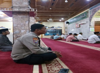 Polsek Sukajadi Laksanakan Sholat Subuh Keliling, Pererat Silaturahmi Dengan Masyarakat