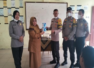 Polsek Pekanbaru Kota Gelar Program Polidik, Edukasi Pelajar Tentang Bullying, Narkoba, Dan Kenakalan Remaja