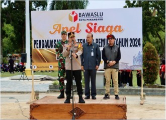 Kapolresta Pekanbaru, Kombes Pol Jeki Rahmat Mustika S.I.K, Turut Hadir Dalam Acara Apel Siaga Pengawasan Masa Tenang Pemilu Tahun 2024