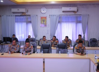 Polresta Pekanbaru Ikuti Arahan Astamaops Kapolri Melalui Zoom Meeting Terkait Penanganan Karhutla